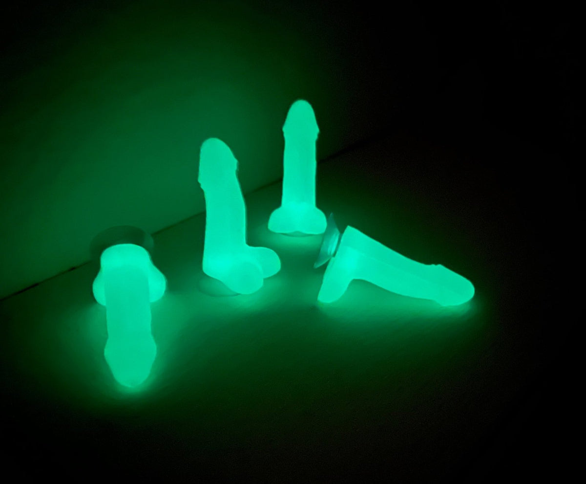 Suction Willies! - Dicks By Mail - Anonymously mail a bag of dicks